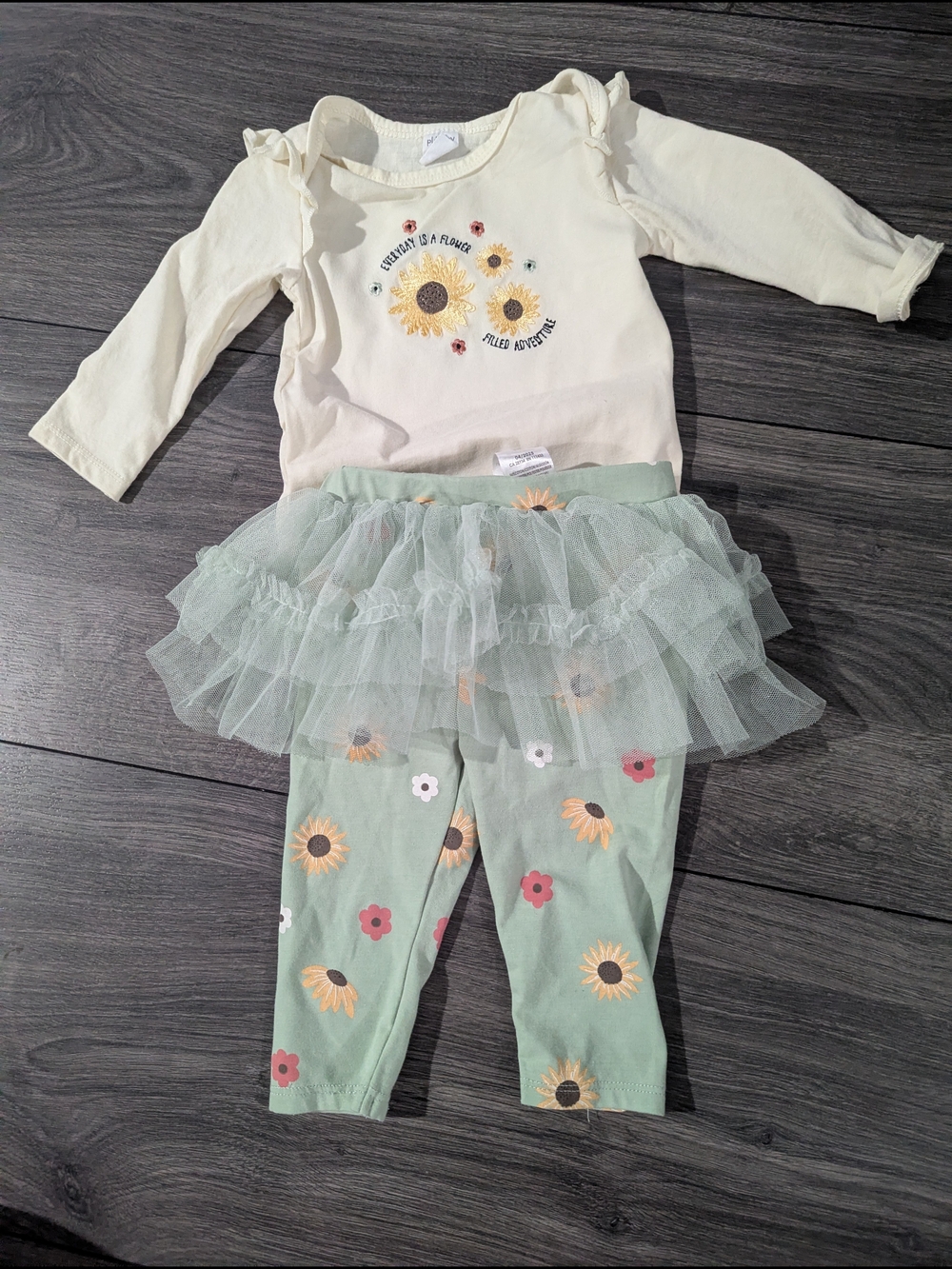 Girls Cream Sunflower Top & Mint Tulle Legging Set